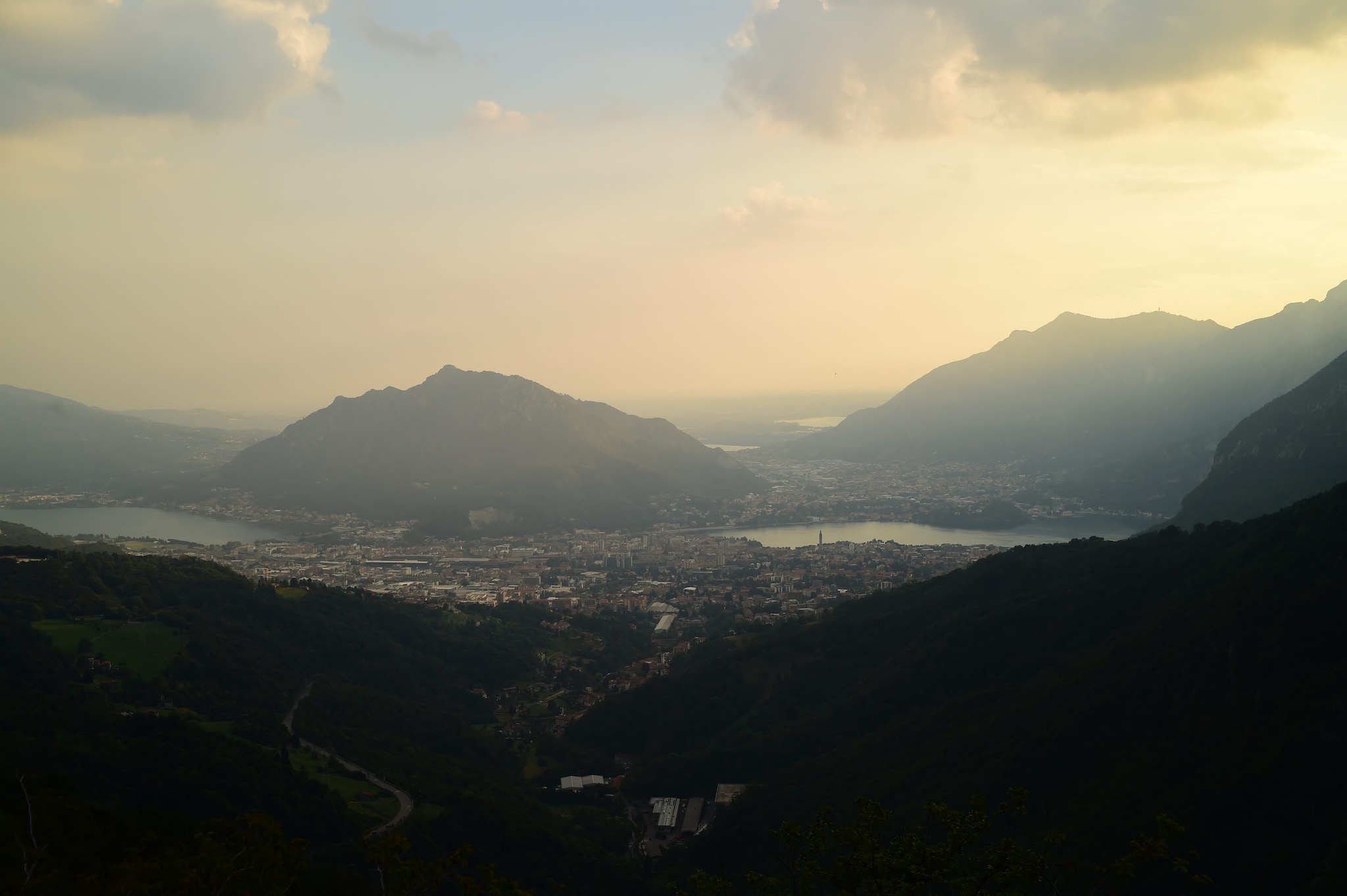 Il panorama dalla strada di Morterone