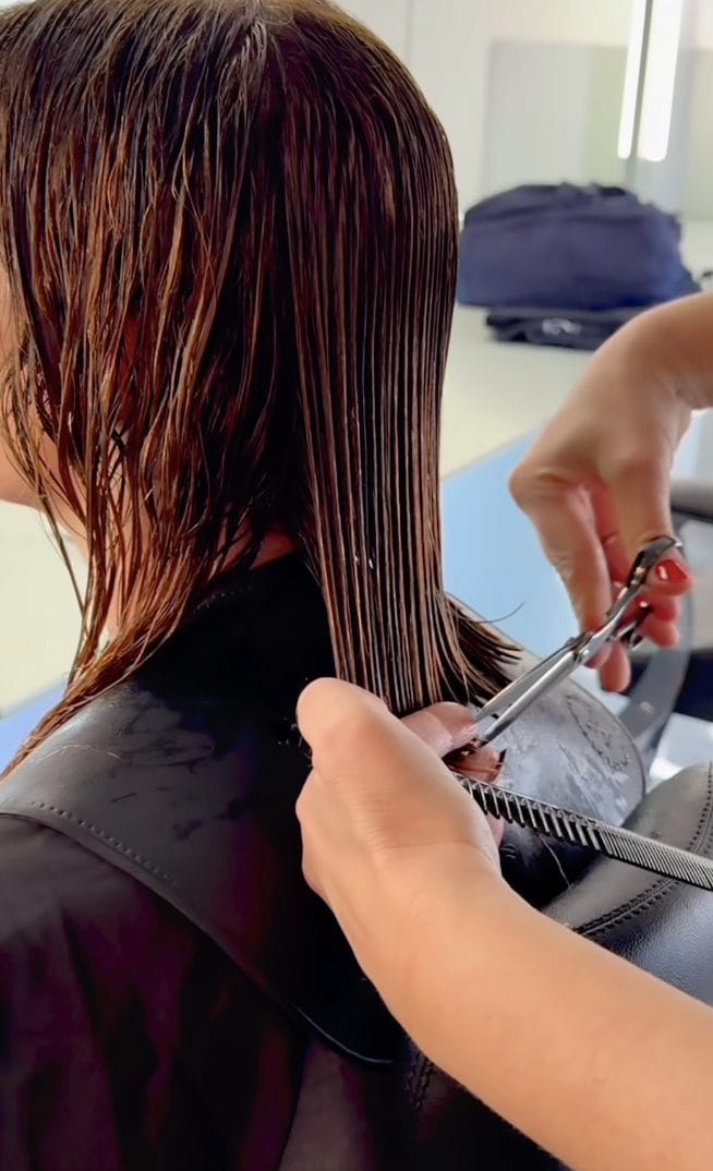 Vanessa Incontrada ci dà un taglio