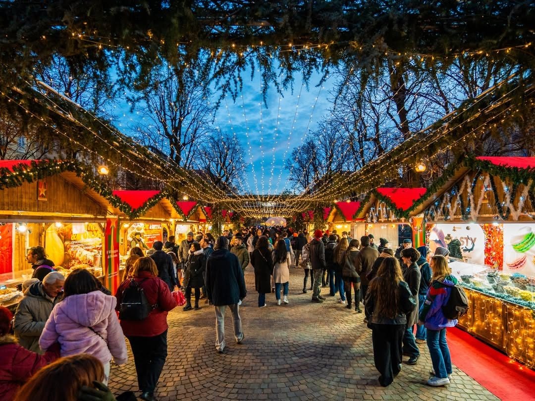 Villaggio di Natale in Piazza Solferino