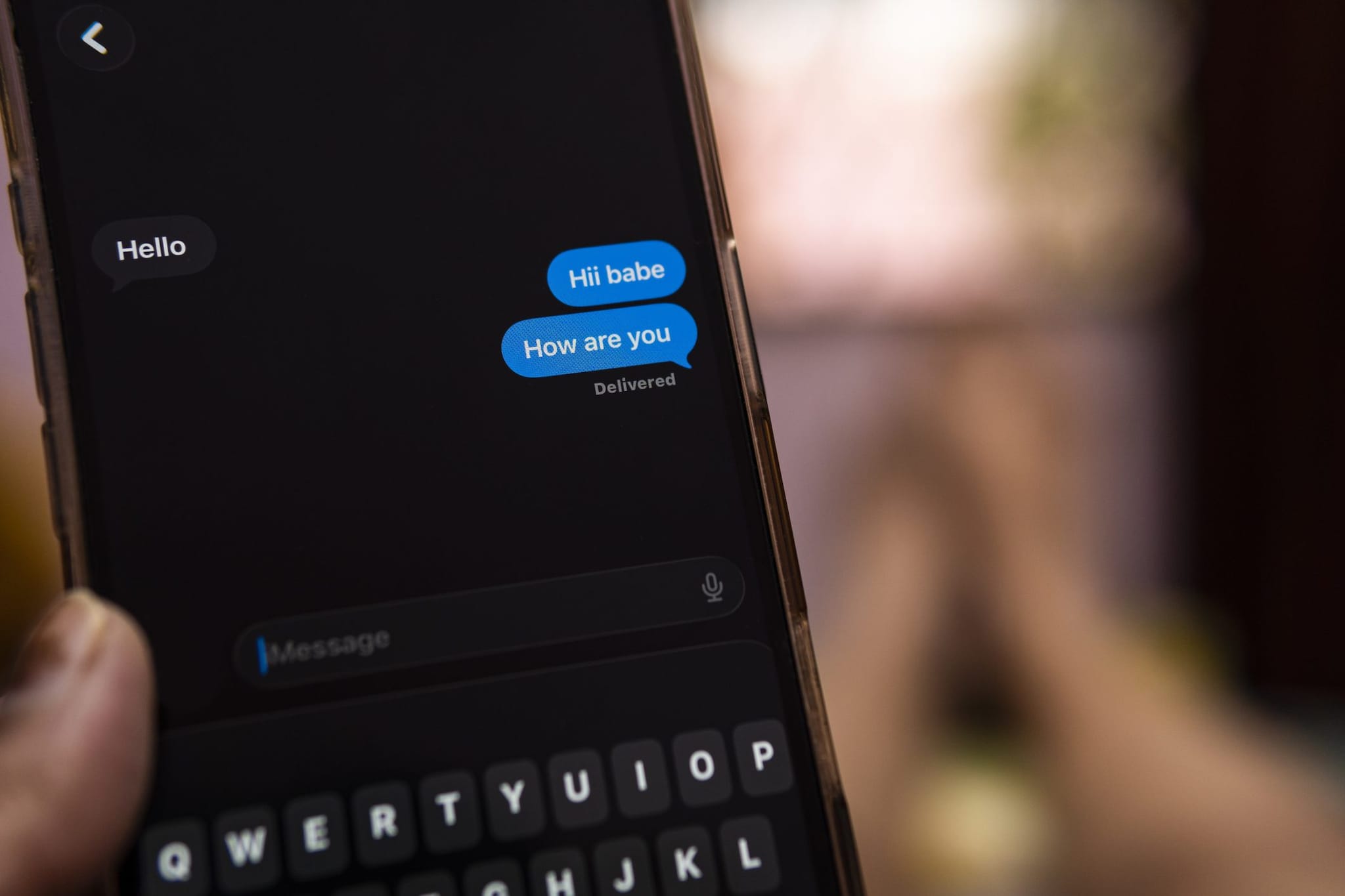 Aumentano le relazioni con l'Intelligenza Artificiale: l'evoluzione tecnologica dell'amore è una bella illusione