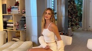 Alberi di Natale da star da quello con 10mila luci di Stefano De Martino a quello personalizzato di Chiara Ferragni
