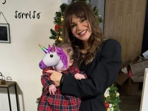 La figlia di Alessandra Amoroso veste a tema natalizio: prime feste da mamma con Penny