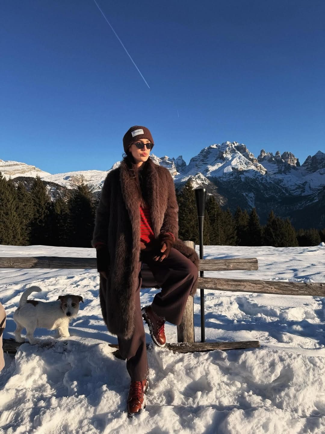 Il look da neve di Cecilia Rodriguez