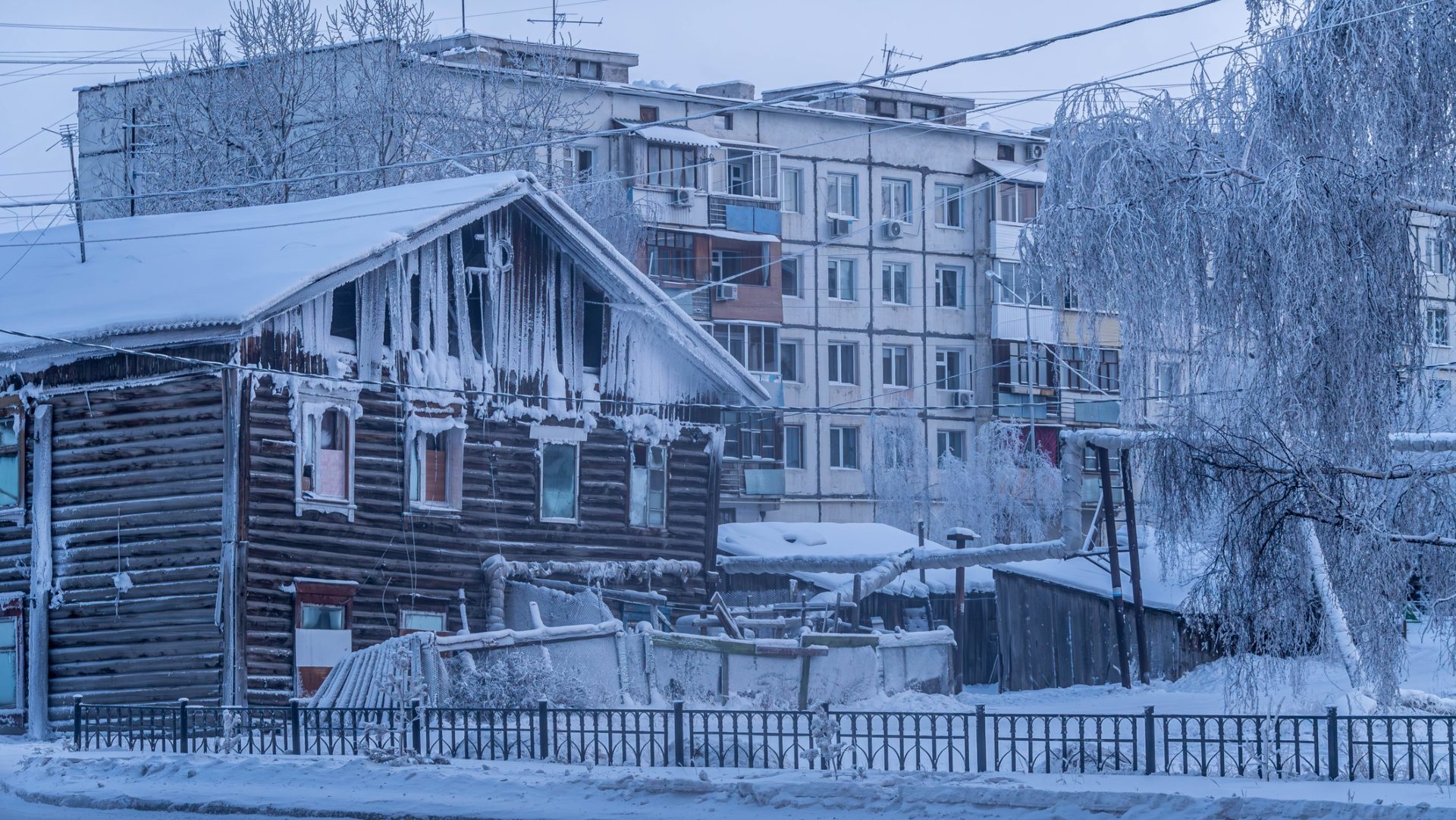 Qual è la città più fredda del mondo, dove per affrontare i -71° servono dieci strati di vestiti