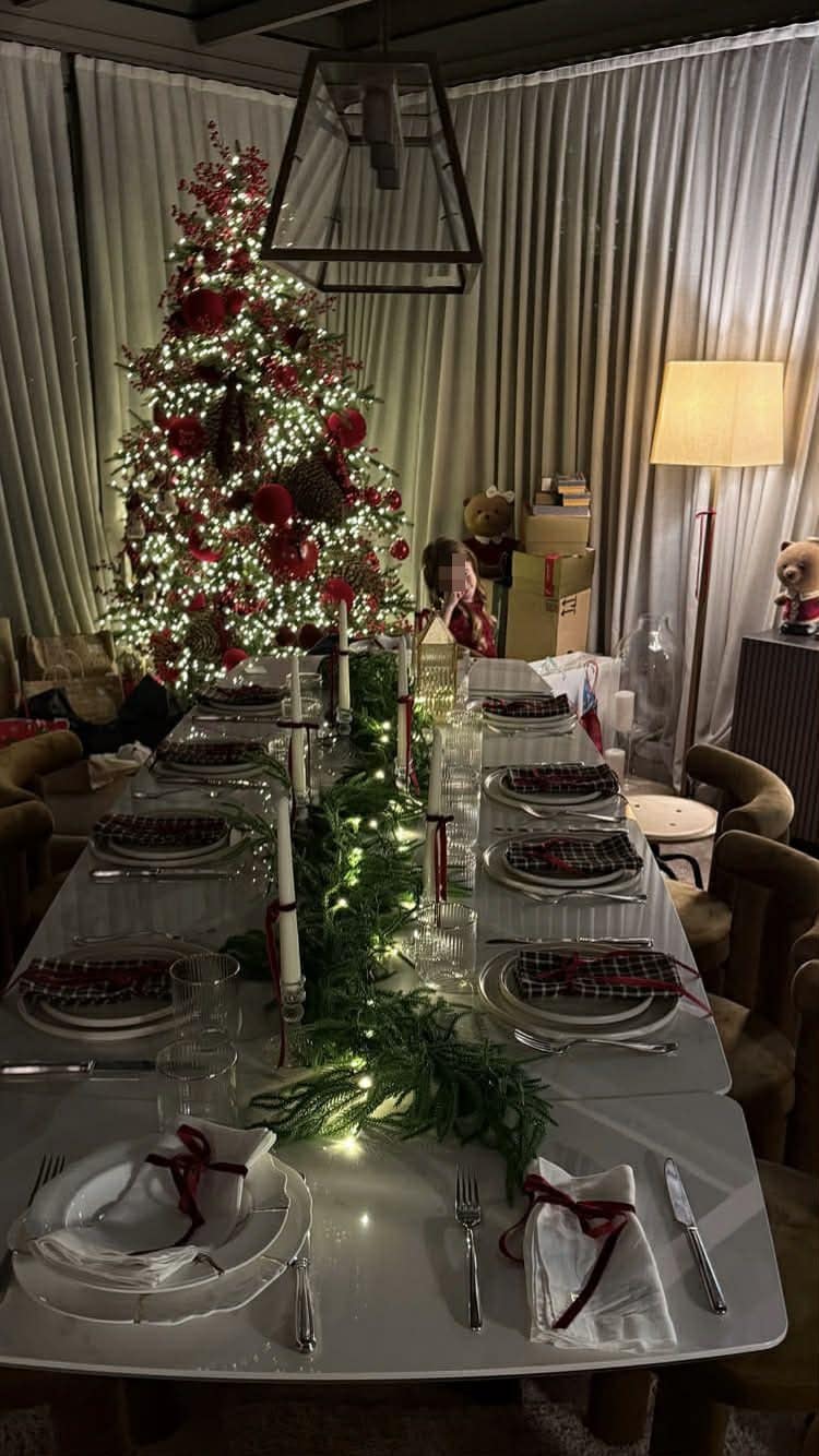 L’allestimento per la vigilia di Natale