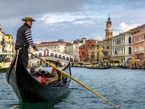 Le peggiori attrazioni d’Europa secondo The Telegraph: due italiane tra quelle da evitare