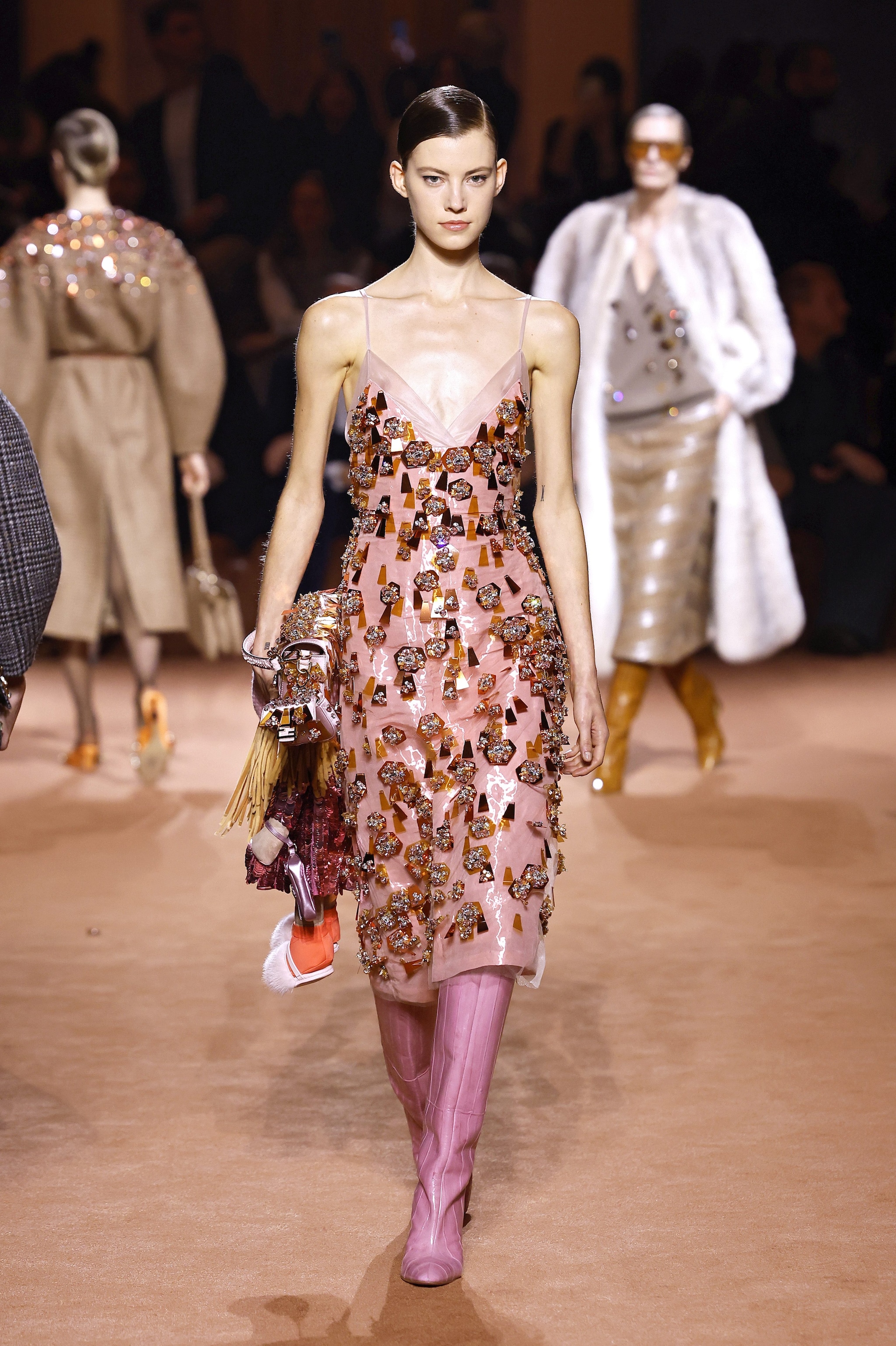 Abito con cristalli Fendi