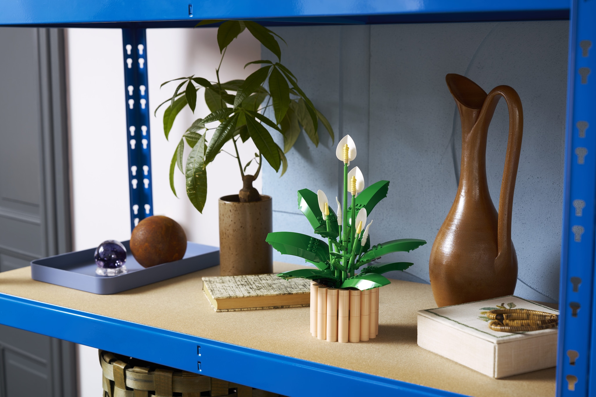 Lego Botanical pianta con fiori fatta di mattoncini