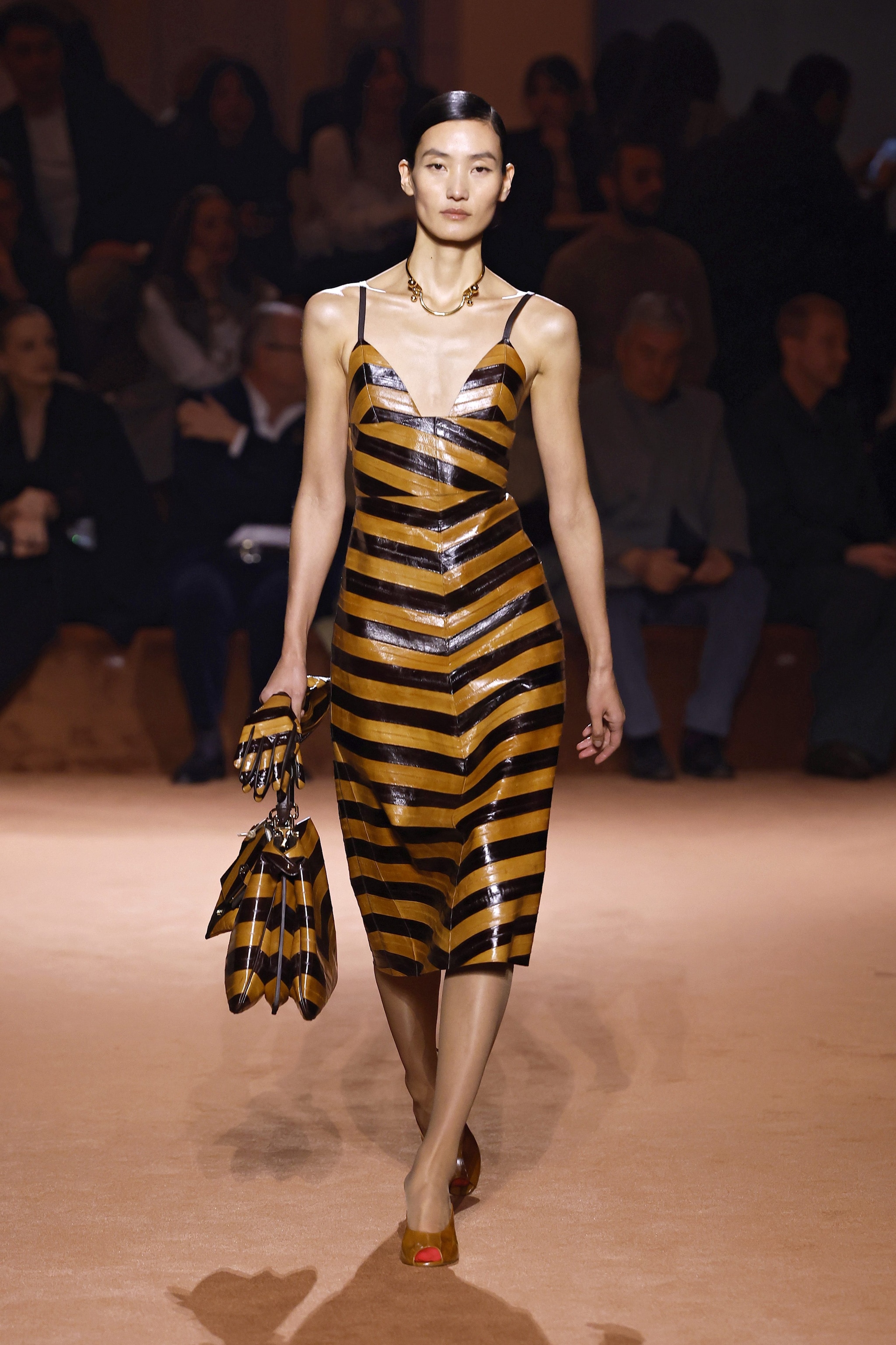 Abito in pelle patchwork Fendi