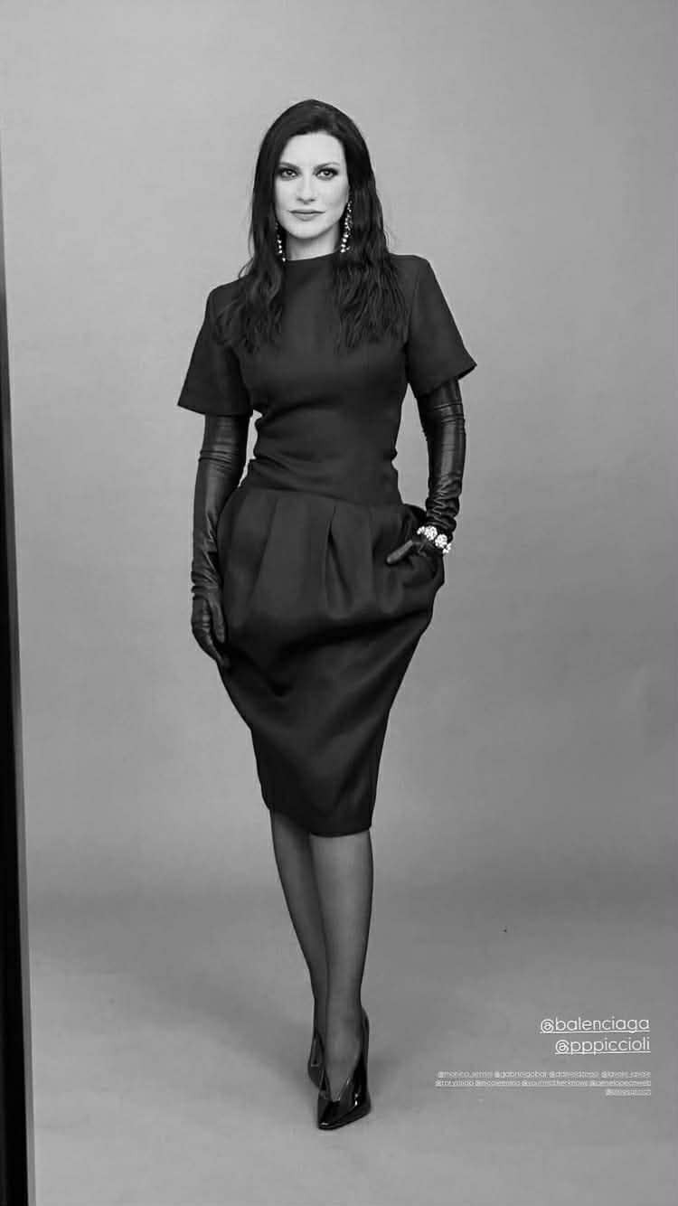 Laura Pausini in balenciga by Pierpaolo Piccioli