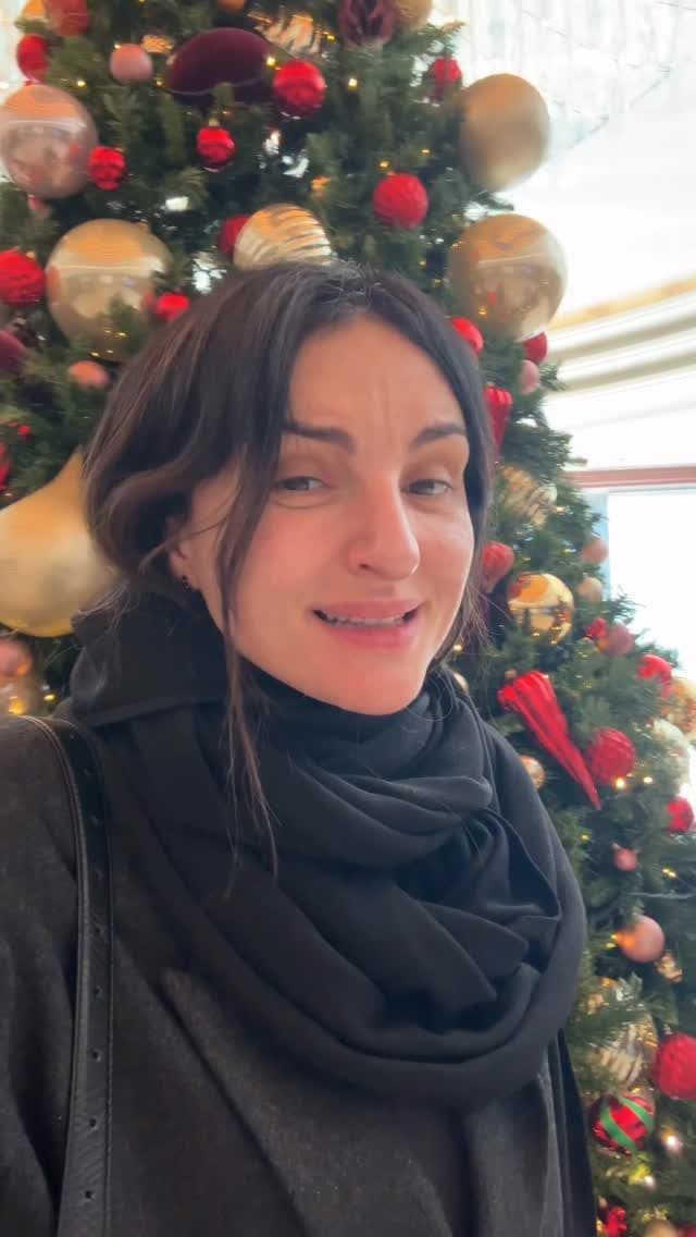 Arisa con le extension