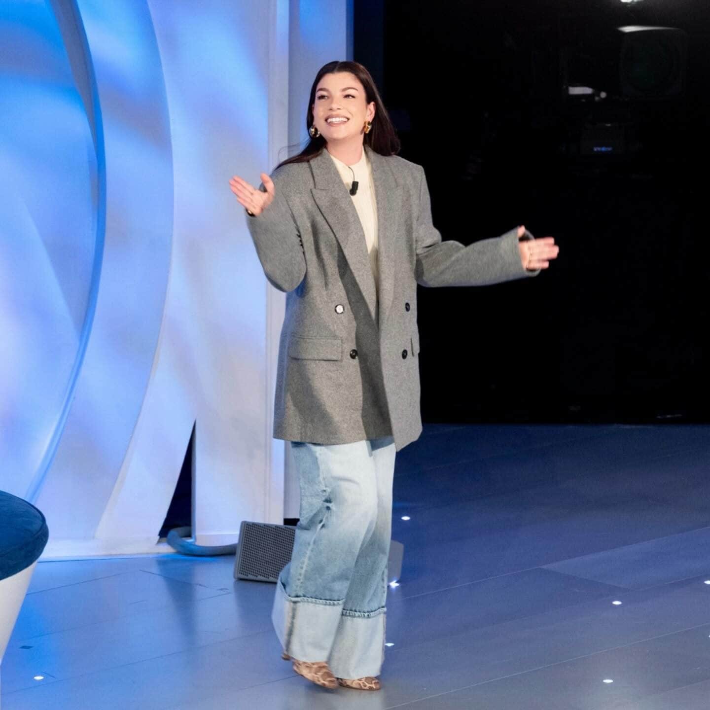 Il look over di Emma Marrone