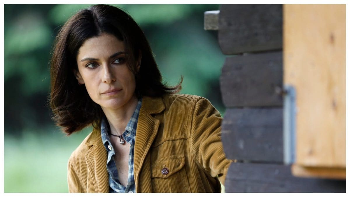 Anna Valle in una scena di Una nuova vita