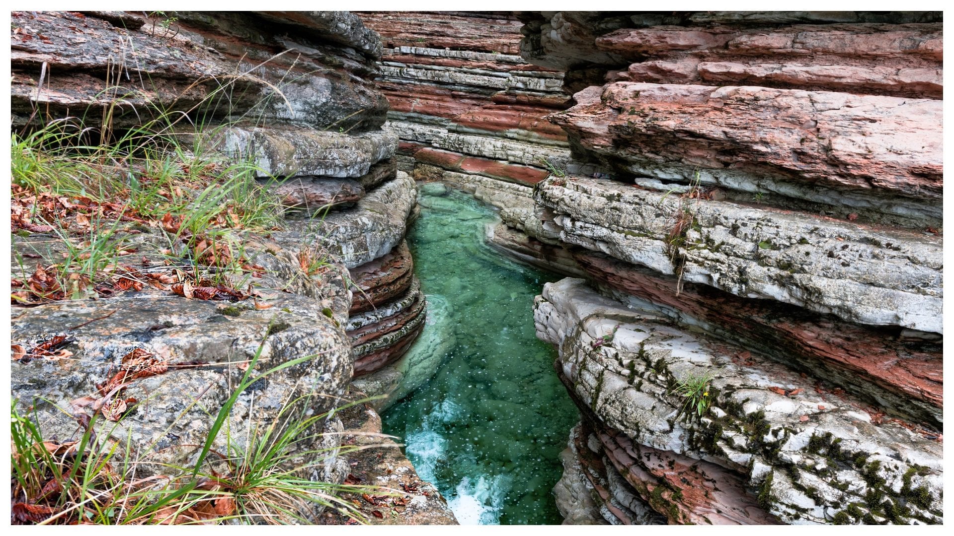 Dove si trova il "Grand Canyon italiano", con antiche e affascinanti rocce rosse