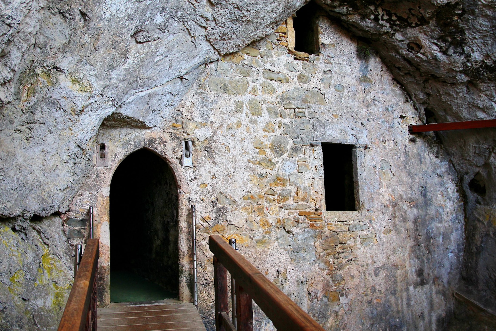 Dettaglio del castello di Predjama, Slovenia