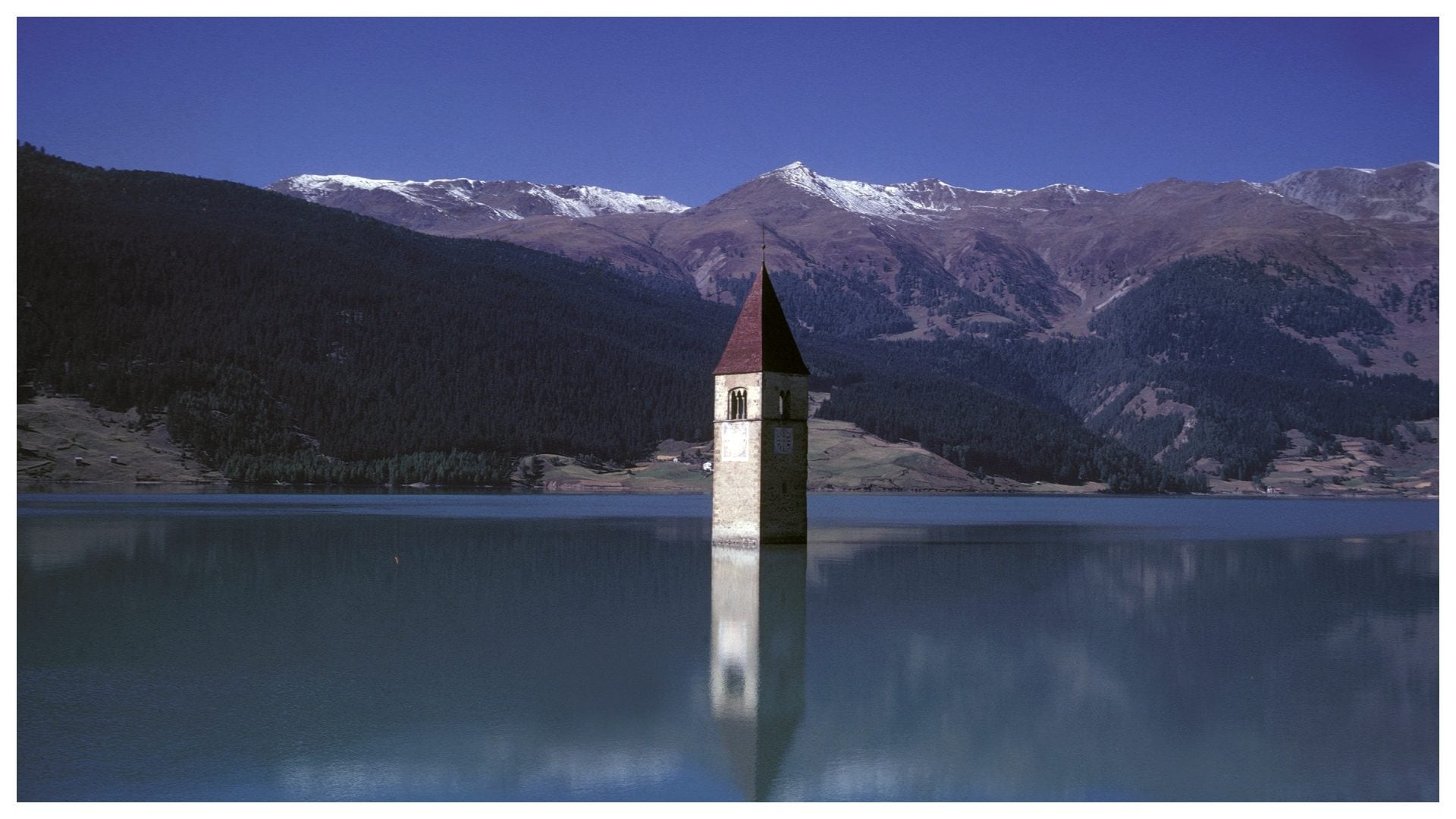 Il campanile del borgo sommerso di Curon Venosta, Trentino–Alto Adige