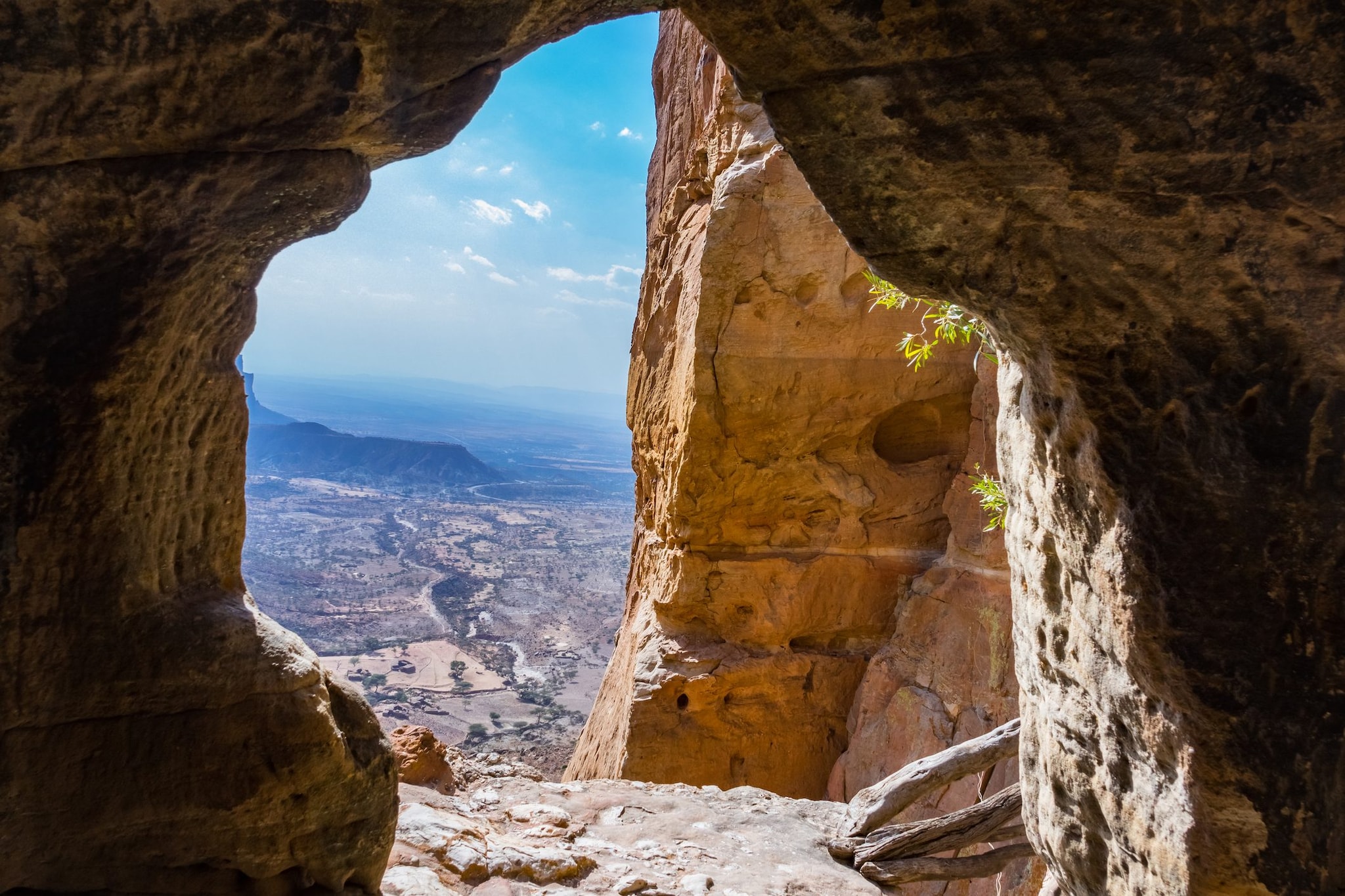 La vista dall’interno della chiesa