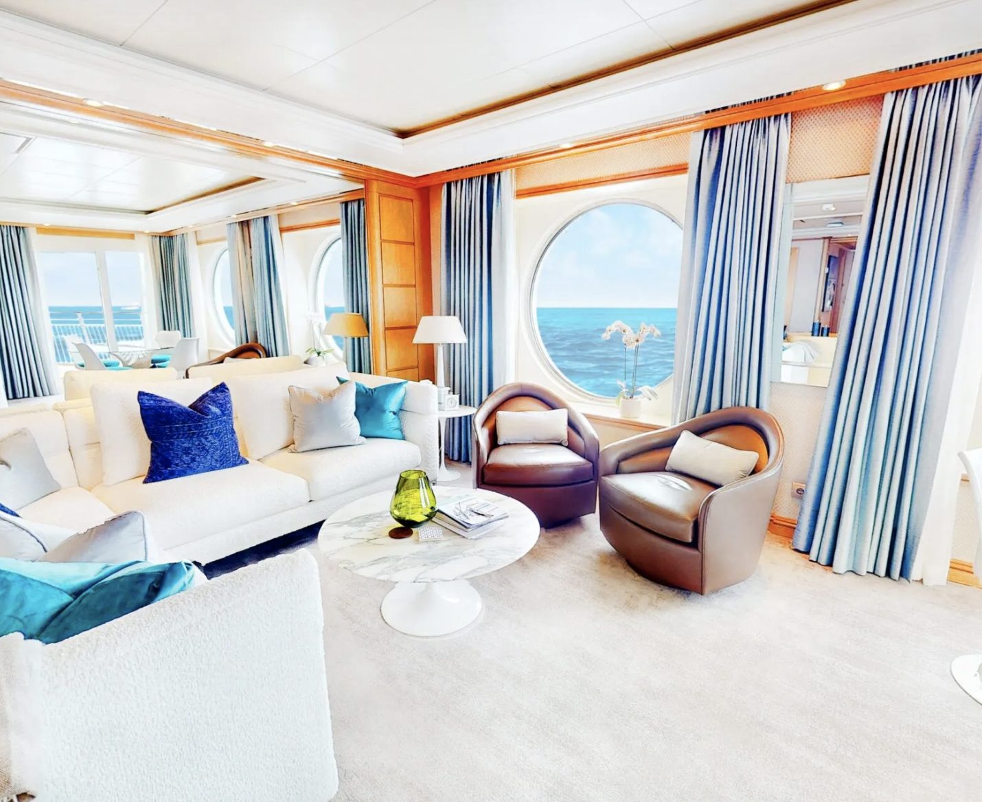 The World, dettagli interni delle cabine