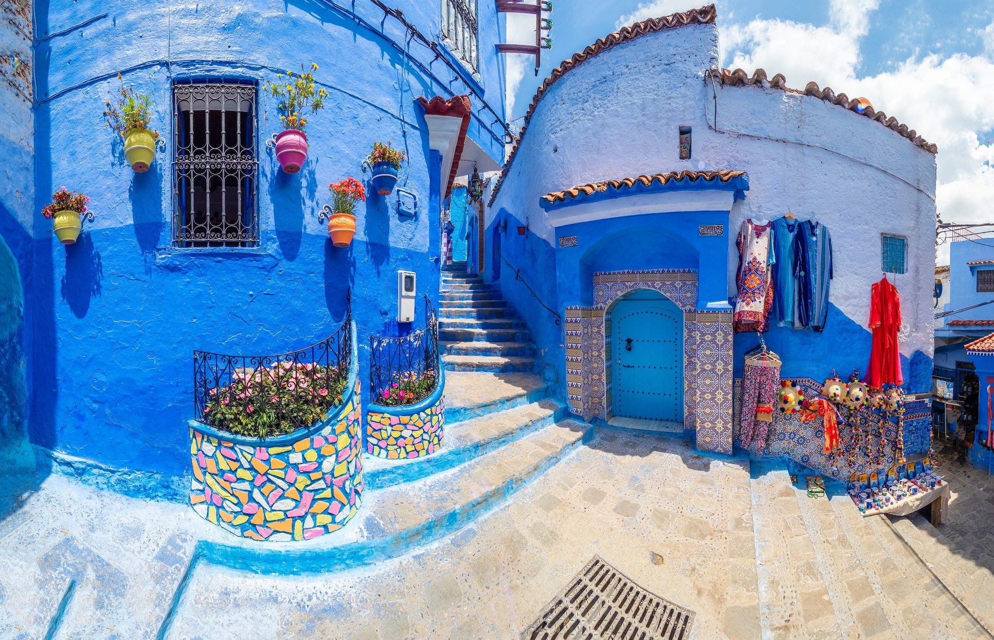 Uno dei vicoli di Chefchaouen, Marocco