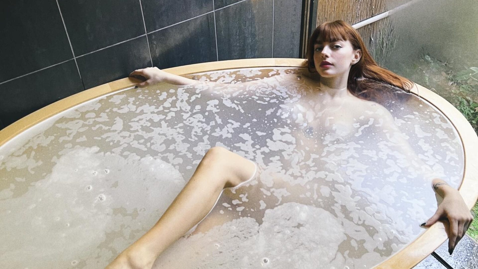 Il bagno nuda di Annalisa: l'esperienza zen durante il viaggio in Giappone