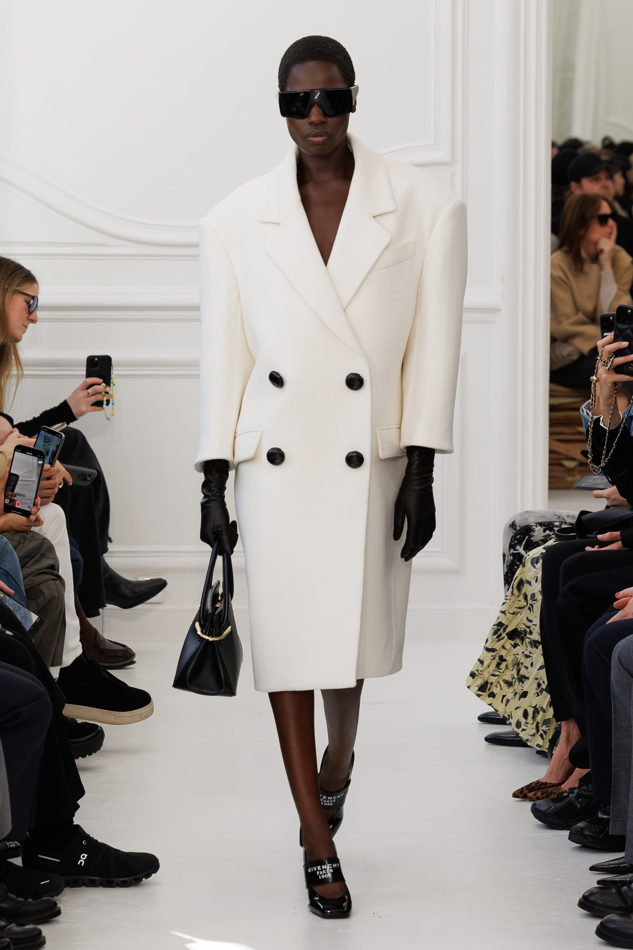 Cappotto bianco Givenchy by Sarah Burton