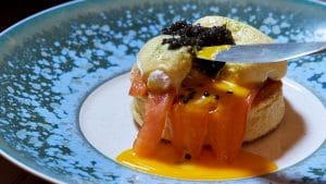 Arriva la colazione stellata: quanto costa il menù degustazione a base di french toast e caffè 