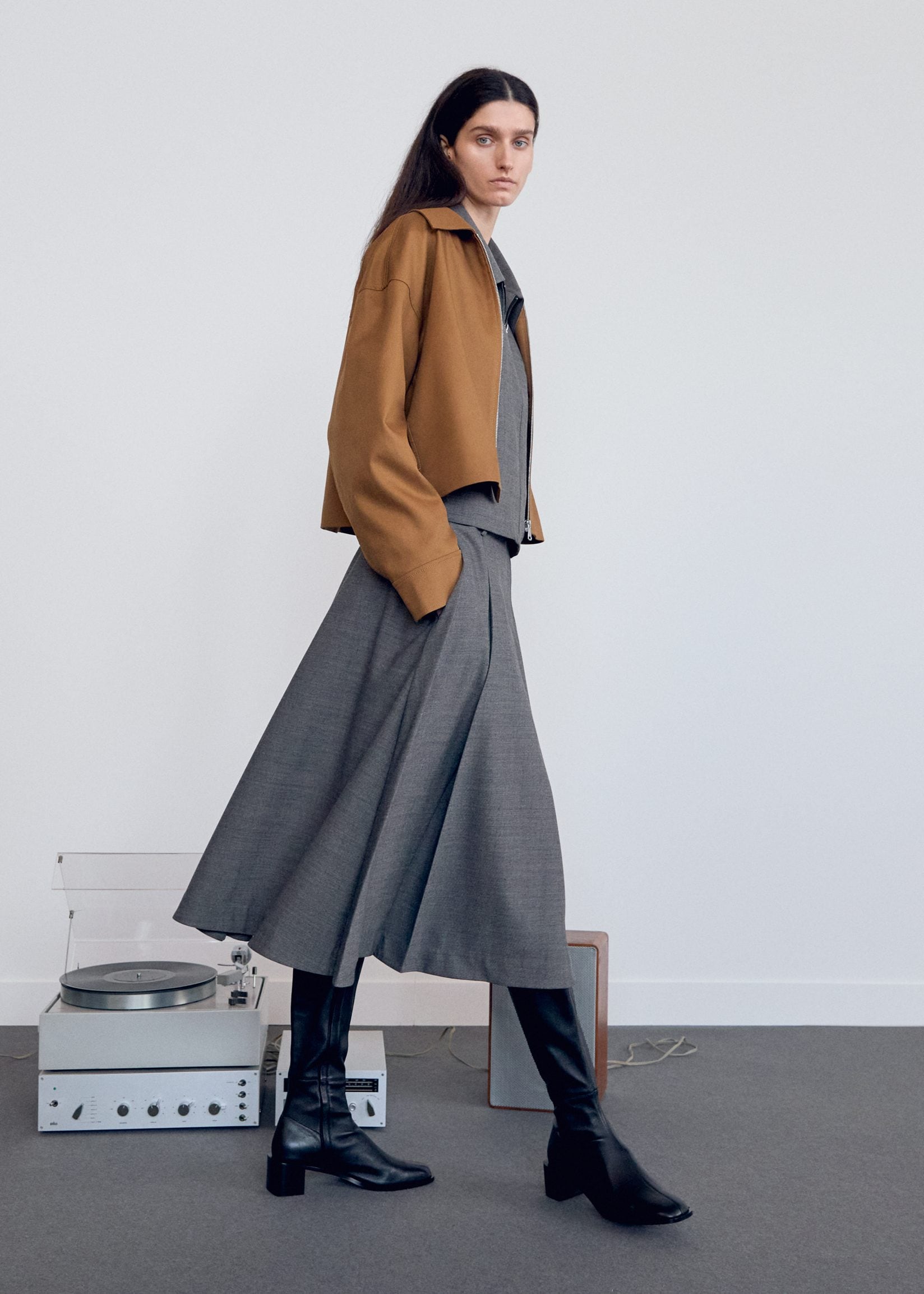 Gonna ampia e stivali &Other Stories