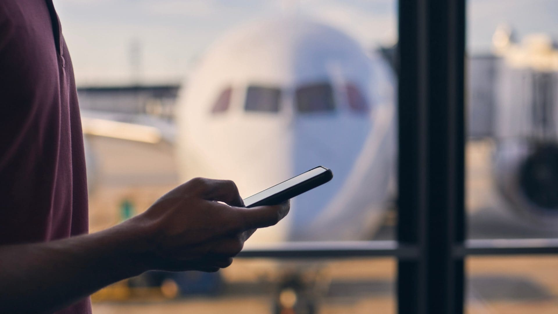 Controlli dei social per entrare negli Stati Uniti: come preparare lo smartphone