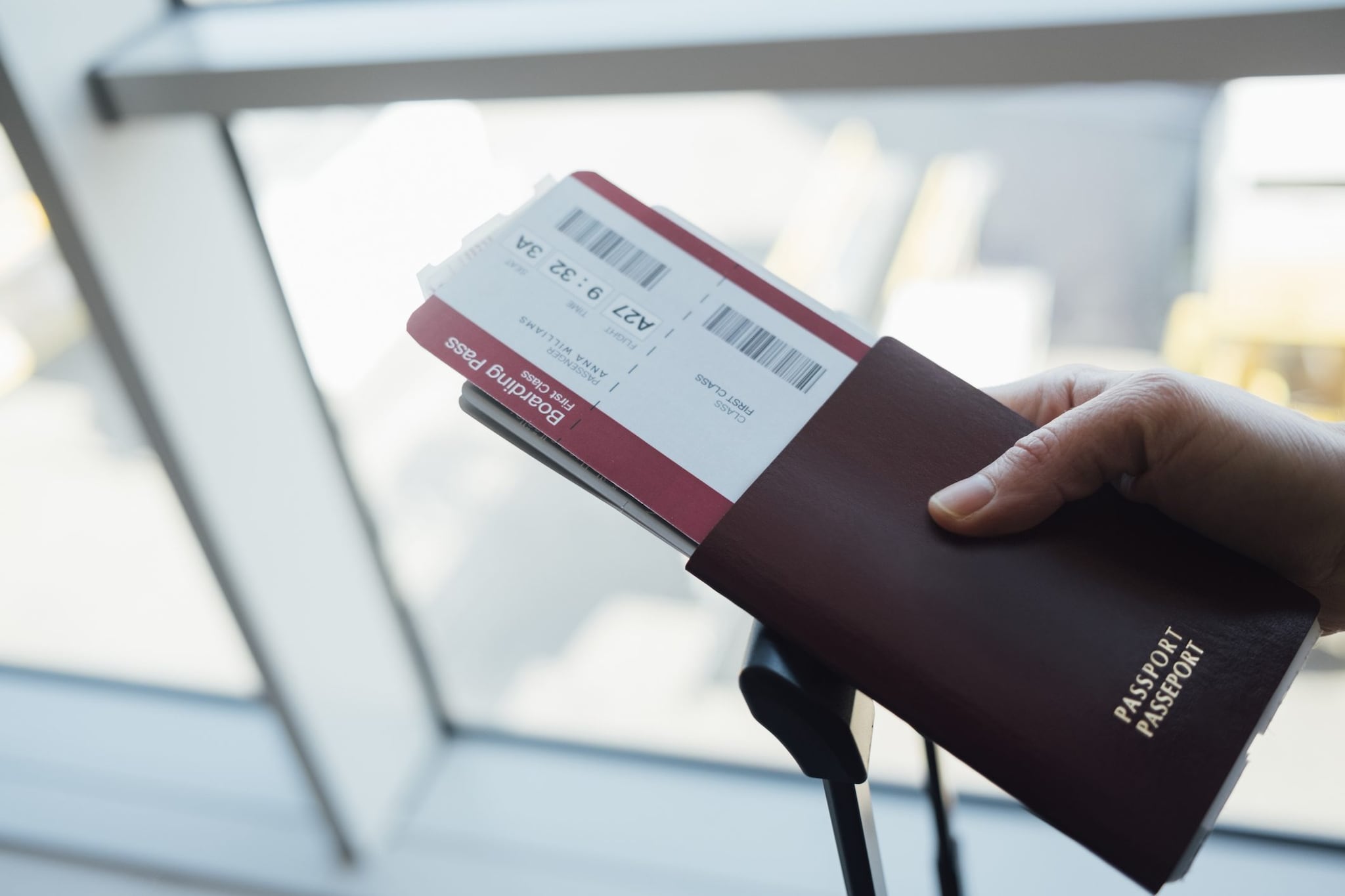 Nuovi controlli sui turisti negli aeroporti USA: riconoscimento facciale e raccolta di DNA