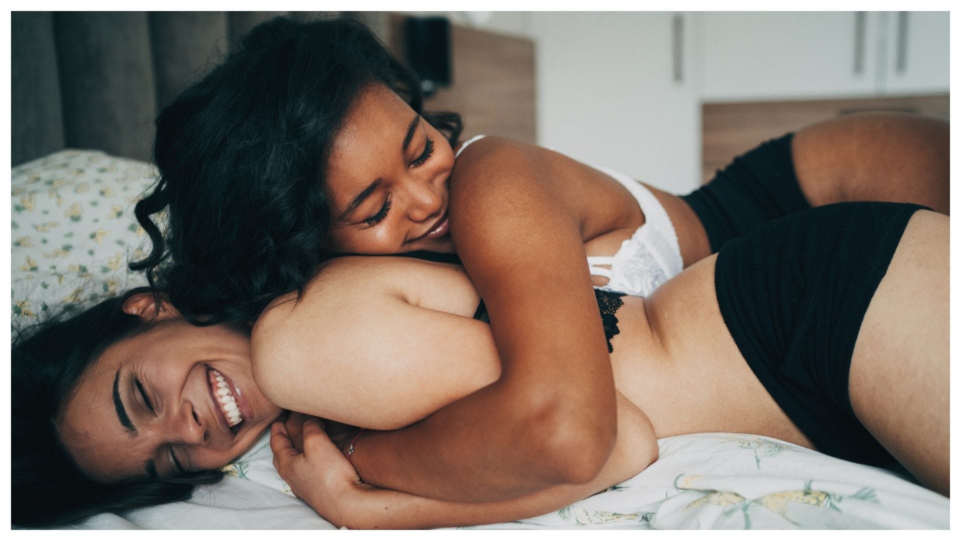 Cosa influenza il desiderio sessuale: "La libido non è un impulso isolato, nasce dentro un’ecologia del desiderio"