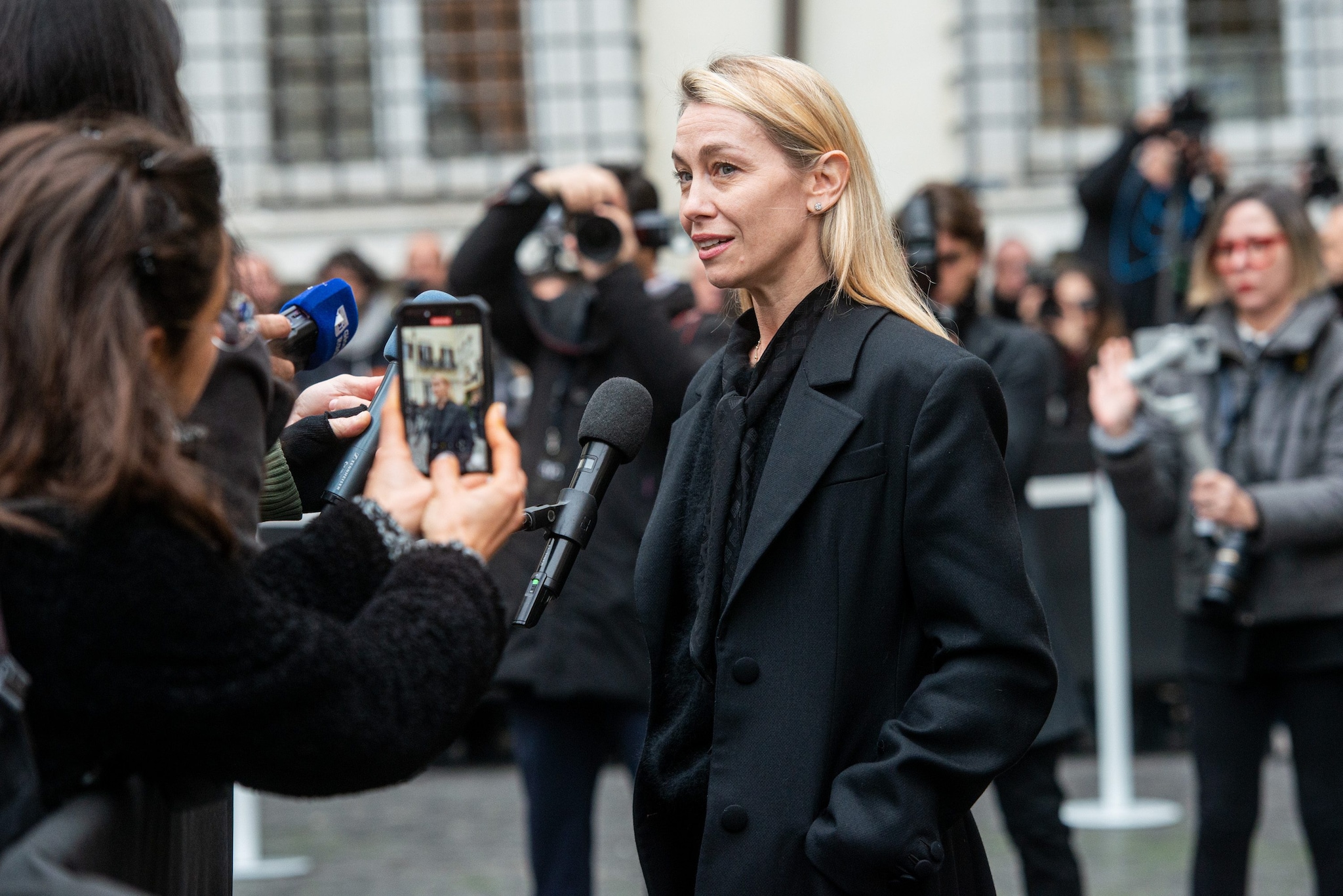 Valentino, la camera ardente: Eleonora Abbagnato e Alessandro Michele, chi c'era per l'ultimo saluto