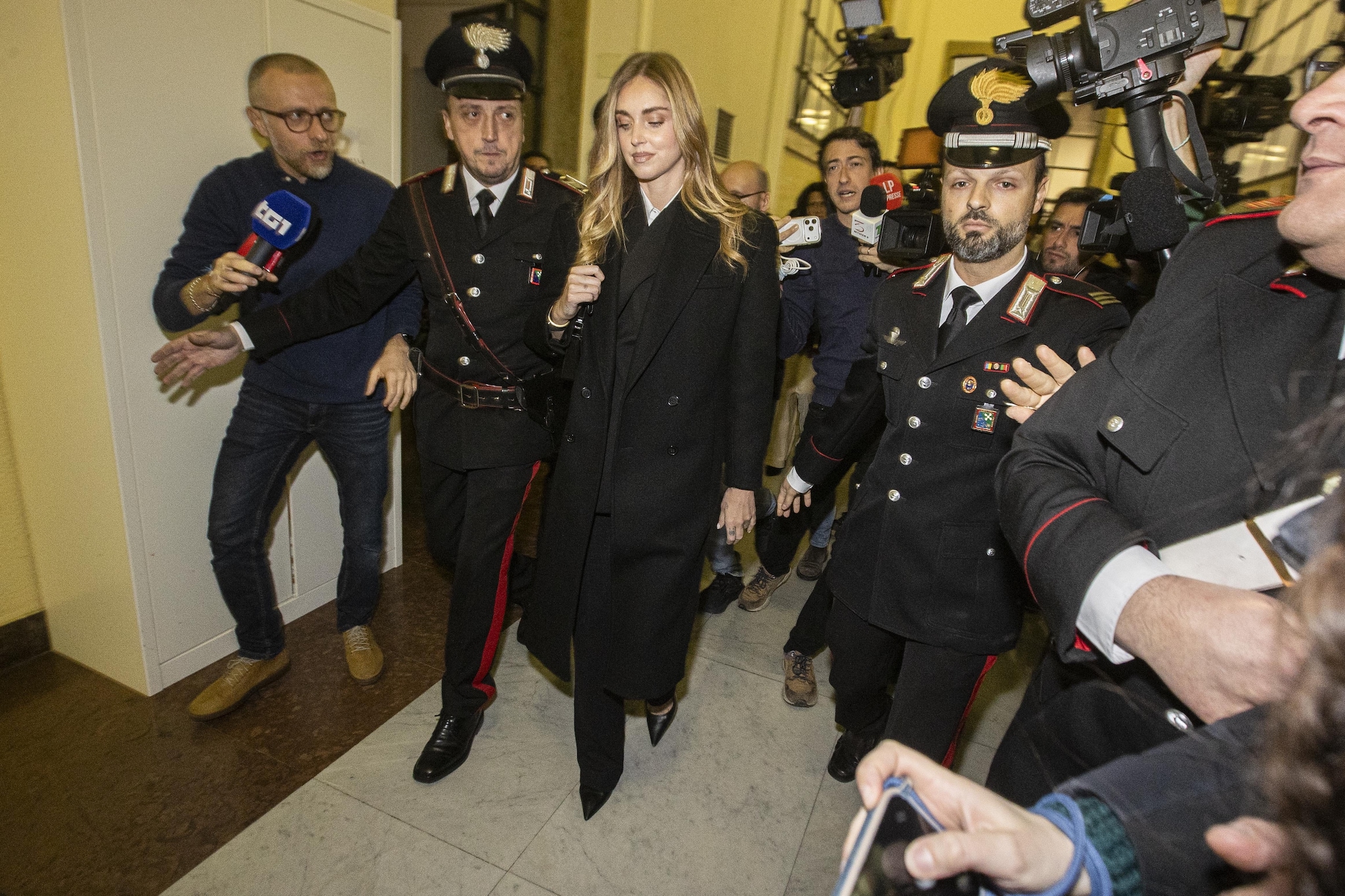 Chiara Ferragni in tribunale a Milano per la lettura della sentenza Pandoro Gate