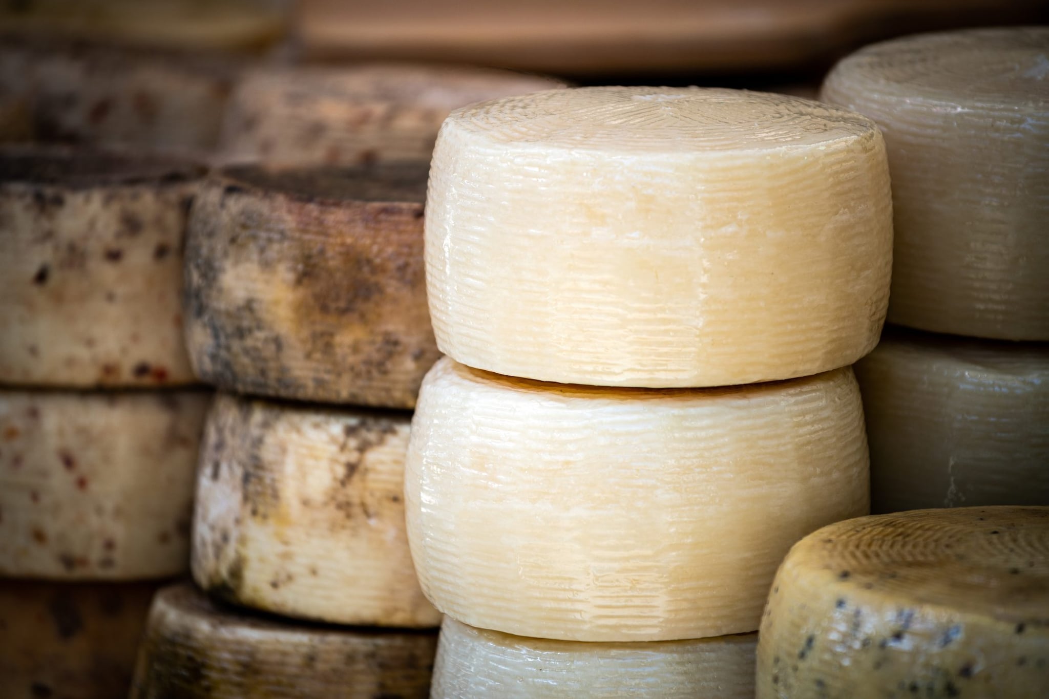 Qual è il migliore formaggio del mondo, al secondo posto un prodotto italiano: la classifica di Taste Atlas