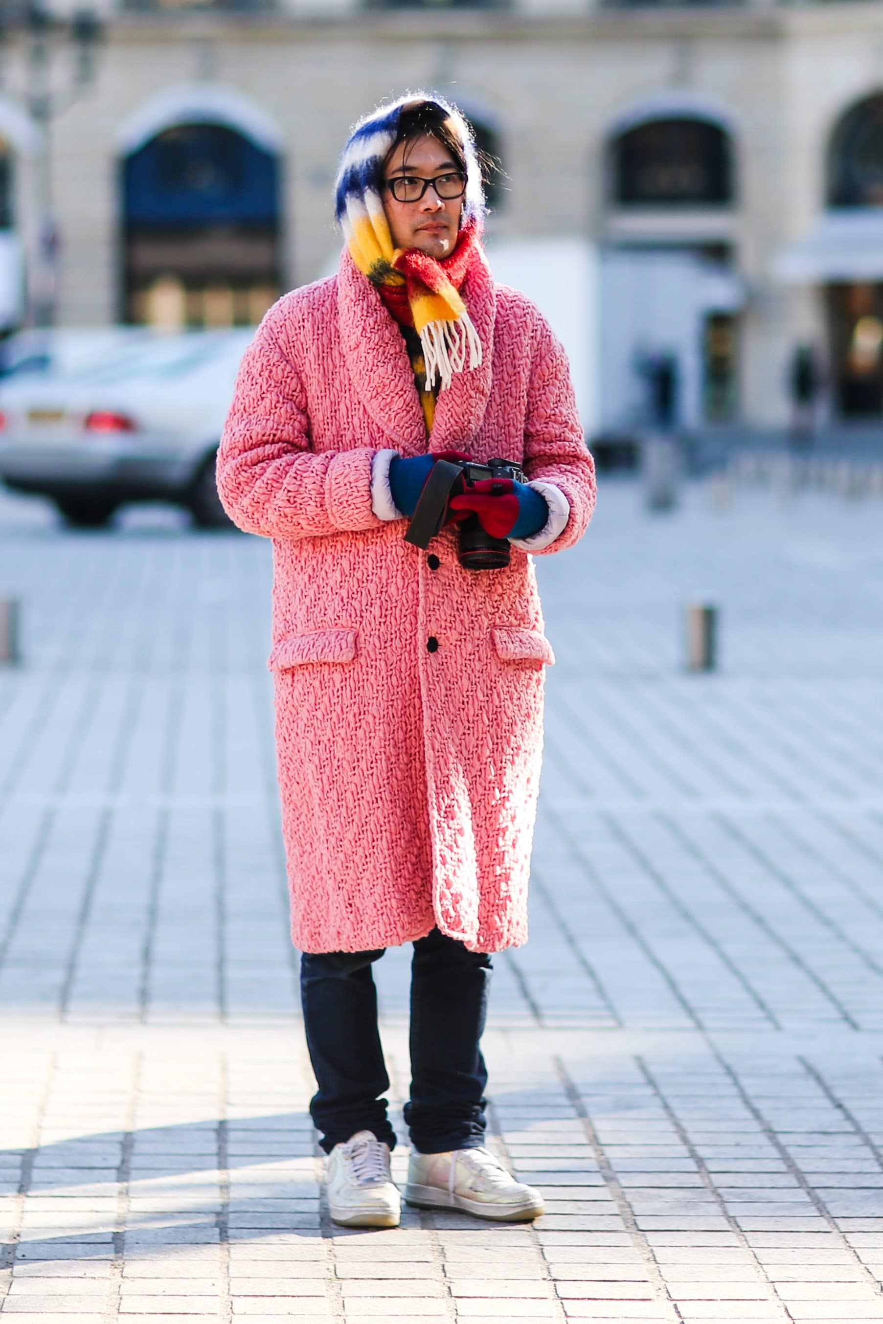 Un look street style dalle sfilate di Parigi