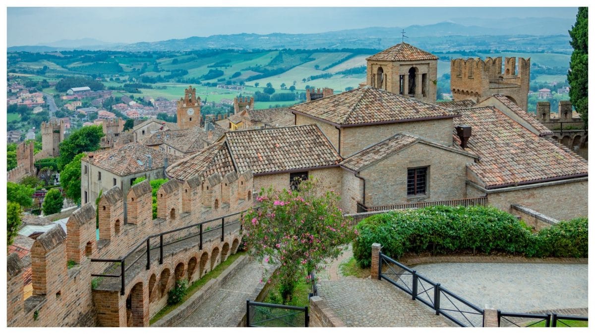 Castello e borgo di Gradara, Marche