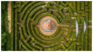 Uno dei labirinti più belli del mondo si trova in Italia e ha una forma del tutto particolare