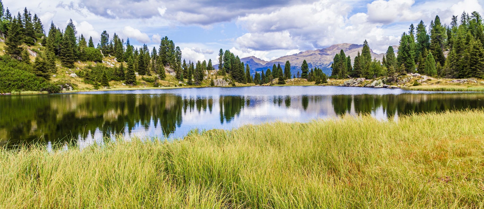 Laghi di Colbricon nel Parco Naturale Paneveggio–Pale di San Martino