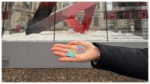 Dove trovare e quanto costano le spille che stanno spopolando sui social