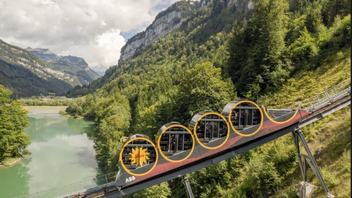 Stoosbahn, la funicolare più ripida del mondo, Svizzera