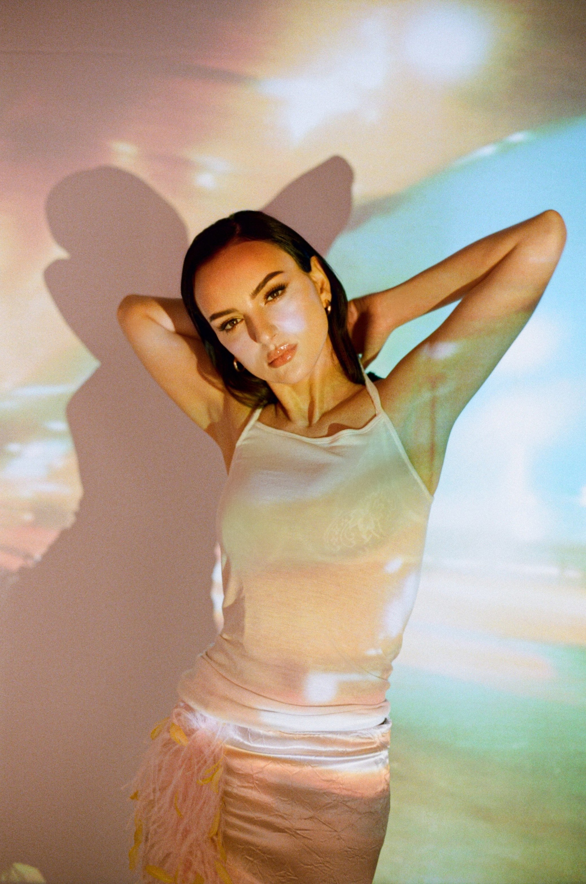 Arisa nella foto di lancio per Sanremo 2026