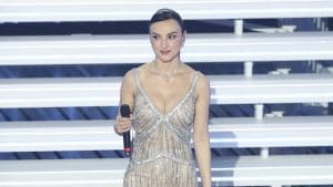 Arisa si veste di luce, Laura Pausini: "Sei bellissima"