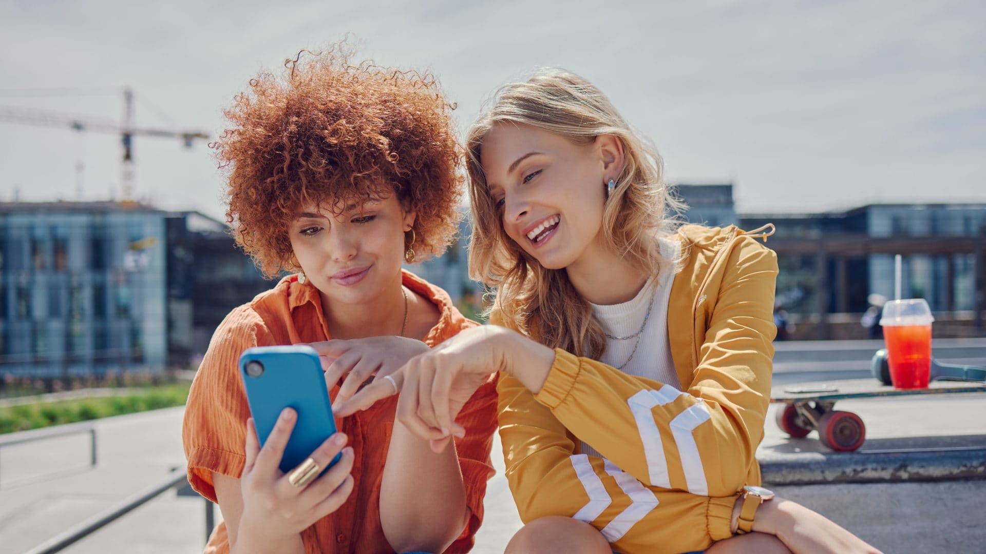 Il "mercato dell’usato" sentimentale: piuttosto che usare le app ci si scambia gli ex