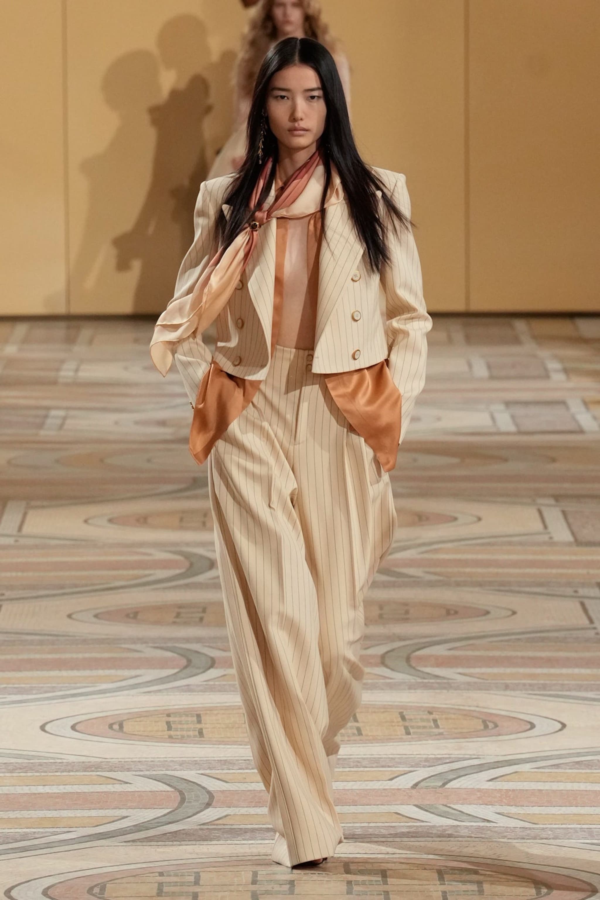 Un look dalla collezione Autunno/Inverno 2025–2026 di Zimmermann