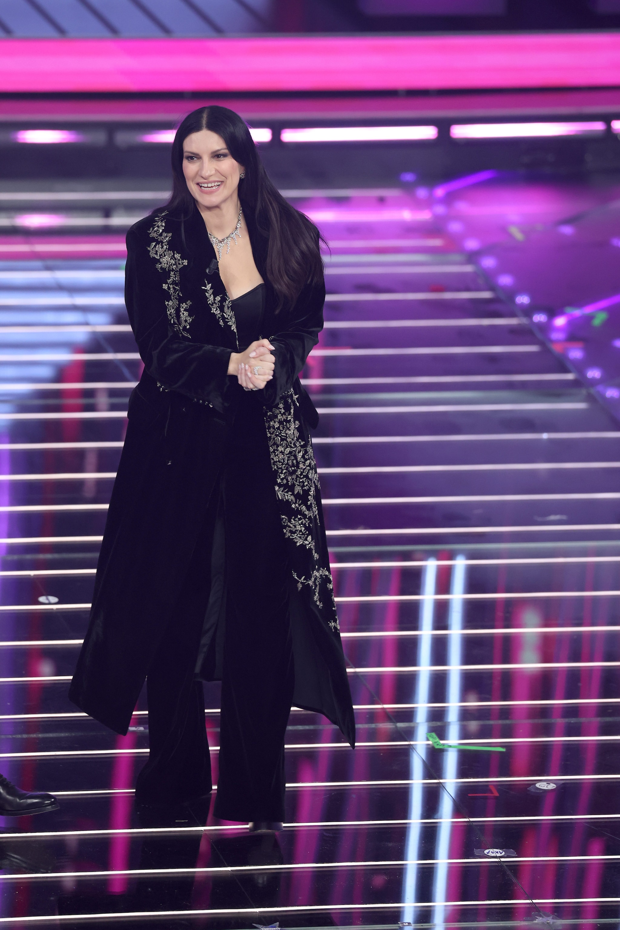 Laura Pausini in Emporio Armani