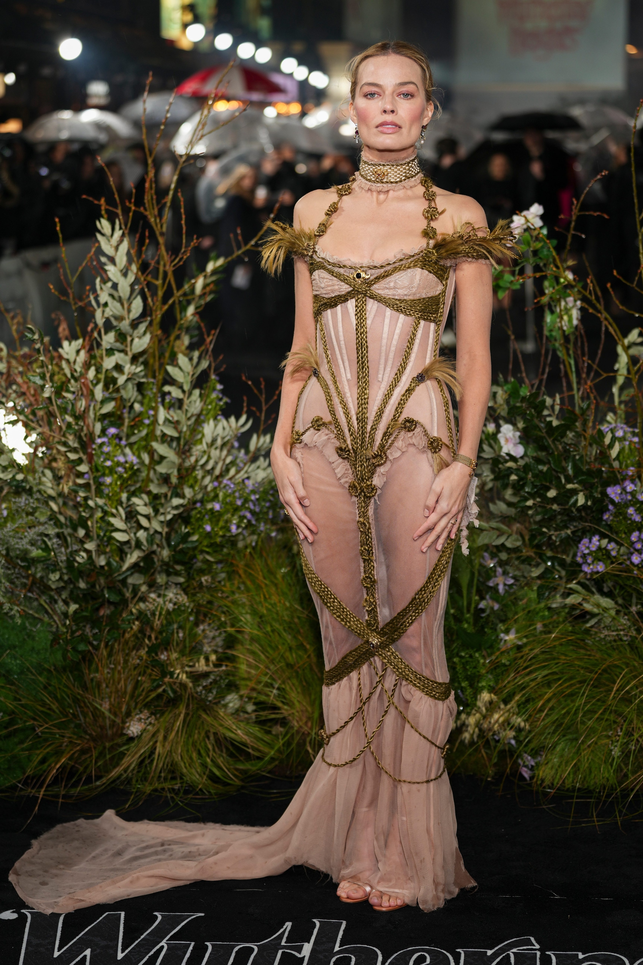 Margot Robbie in Dilara Findikoglu