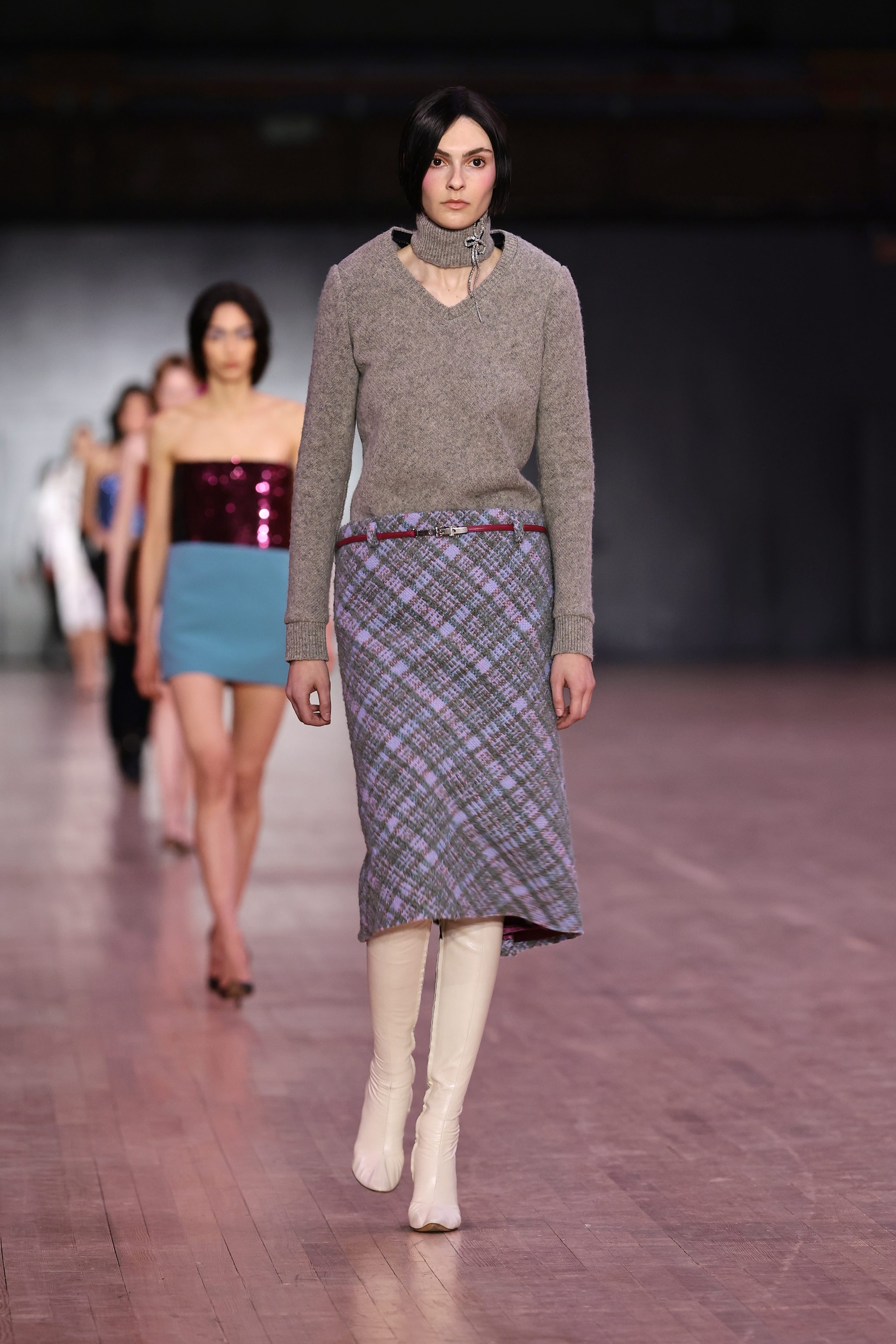 Un look della sfilata Autunno/Inverno 2026–2027 di Marc Jacobs