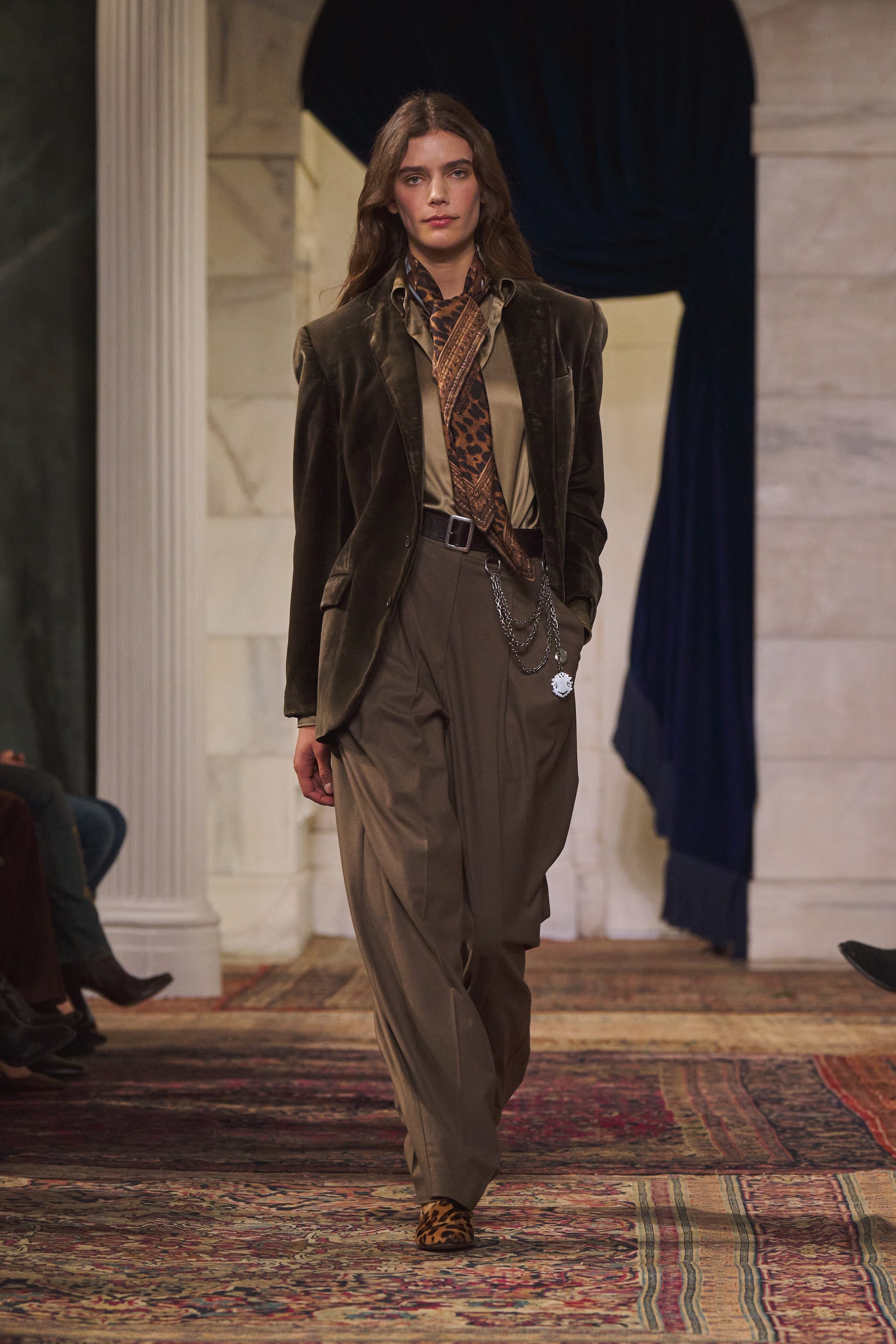 Un look della sfilata Autunno/Inverno 2026–2027 di Ralph Lauren