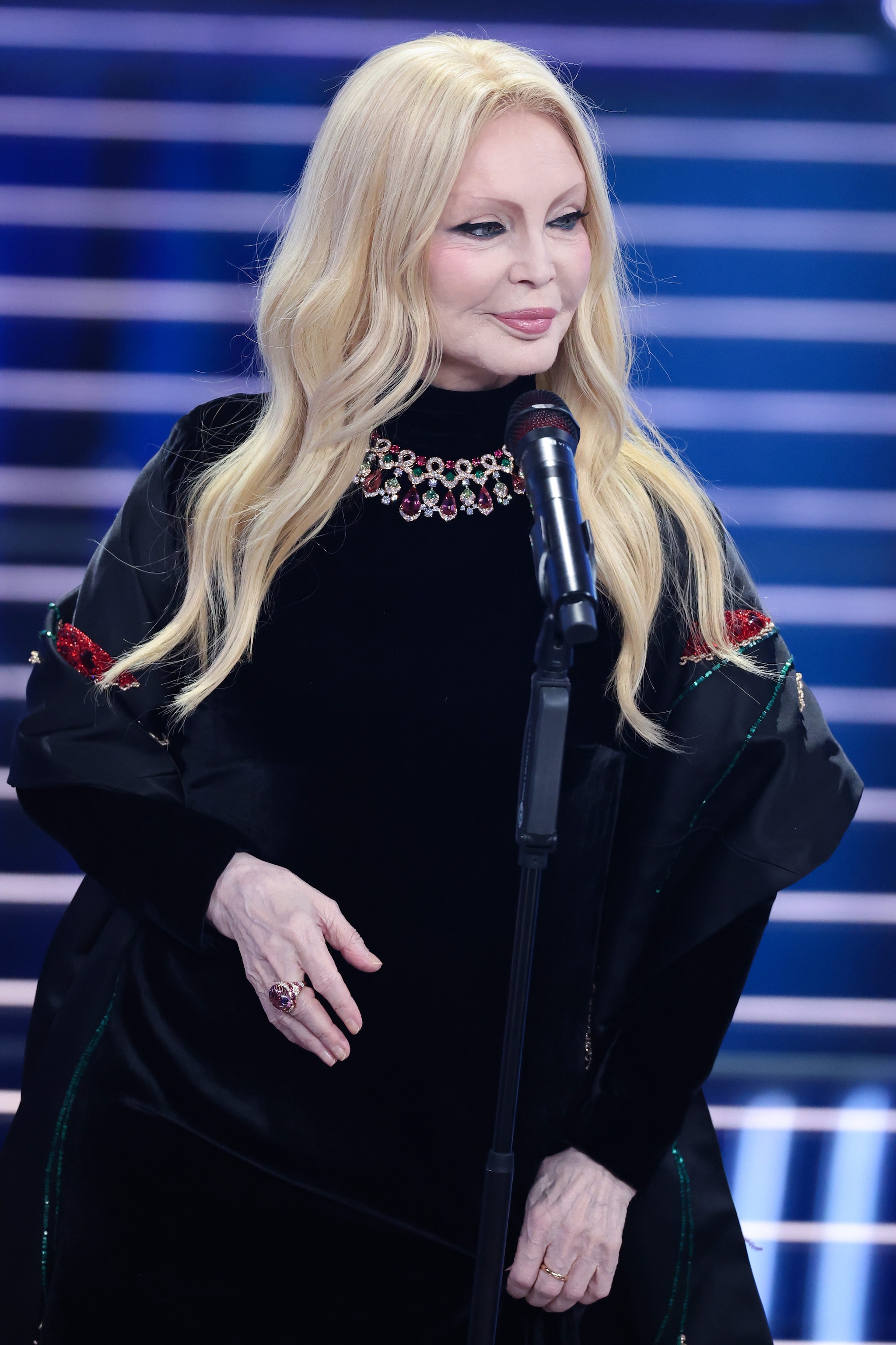 Patty Pravo indossa gioielli Bulgari