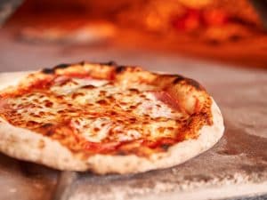 La migliore pizza al mondo del 2026 non si mangia in Italia: la classifica di Time Out