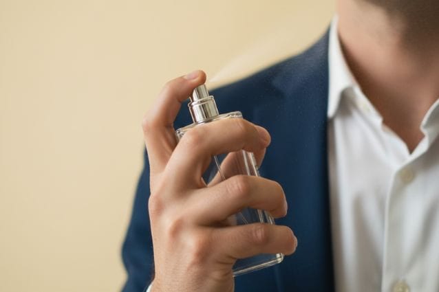 Migliori profumi da uomo: come scegliere le fragranze che piacciono anche alle donne